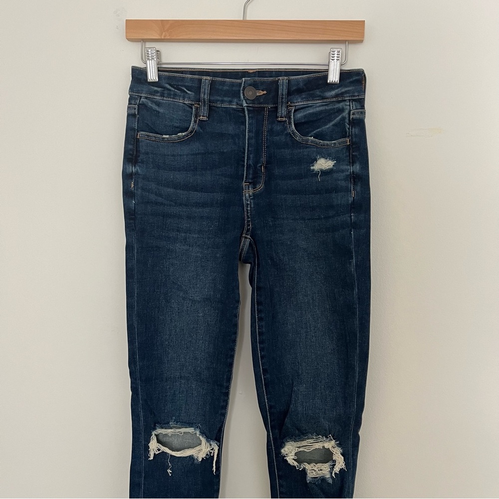 American Eagle Distressed High Rise Jegging